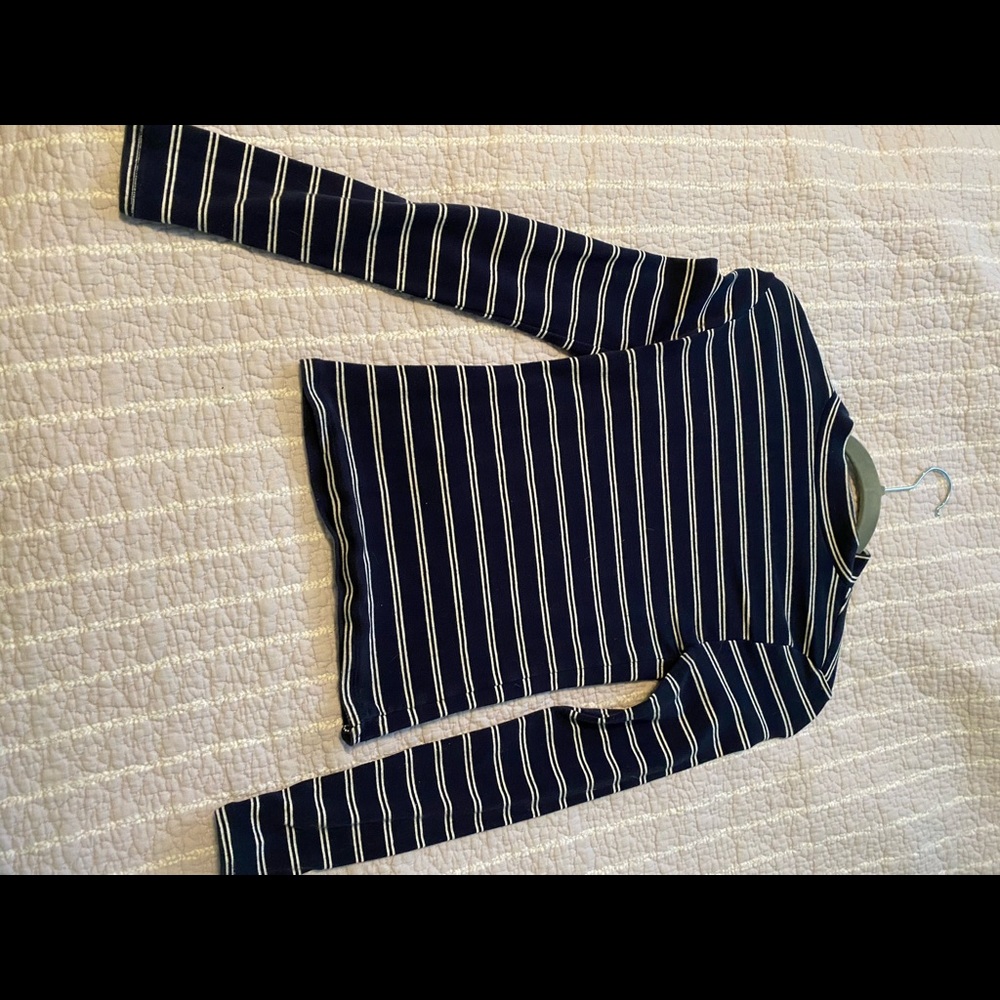 Forever 21 long sleeve shirt